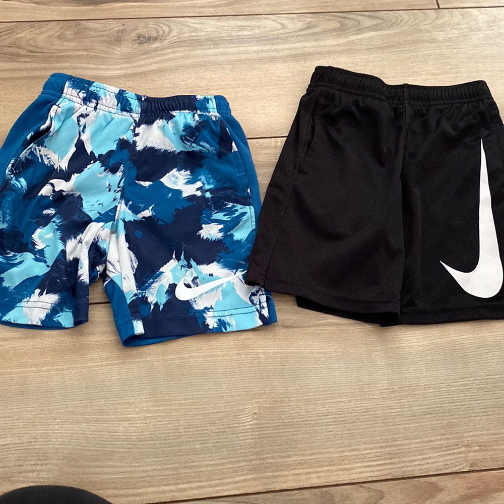 2 pair of Nike fit-fit shorts